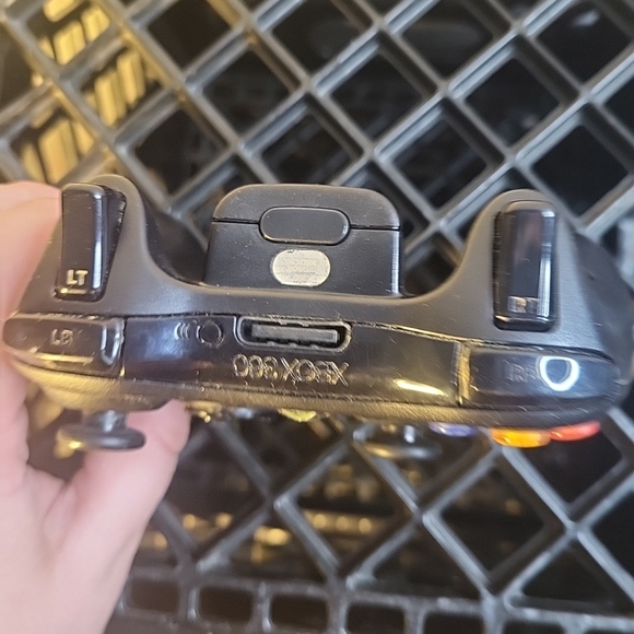 Xbox 360 Bundle : 3 Games +1 Controller - Picture 8 of 16